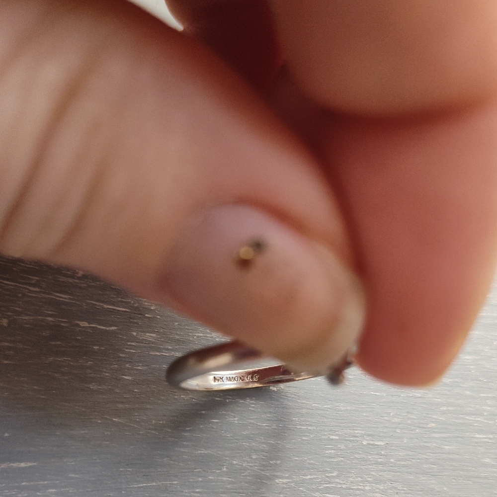 14K Magic glow Ring - Picture 5 of 7